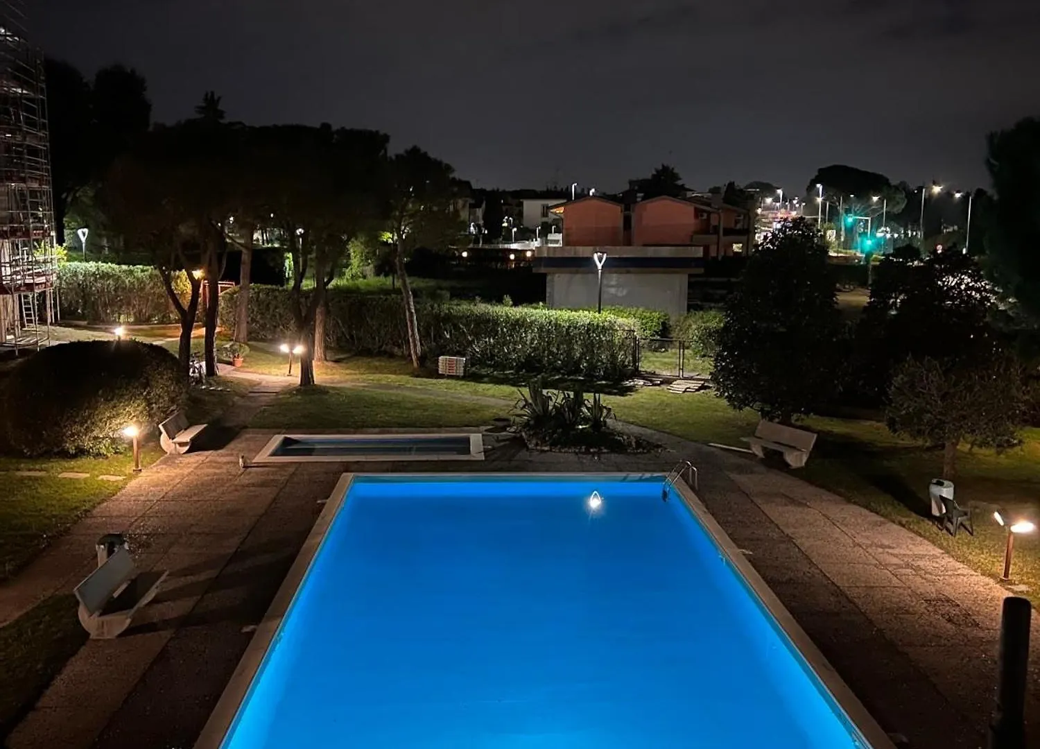 Oasi Apartment Desenzano del Garda 0*,  Italy